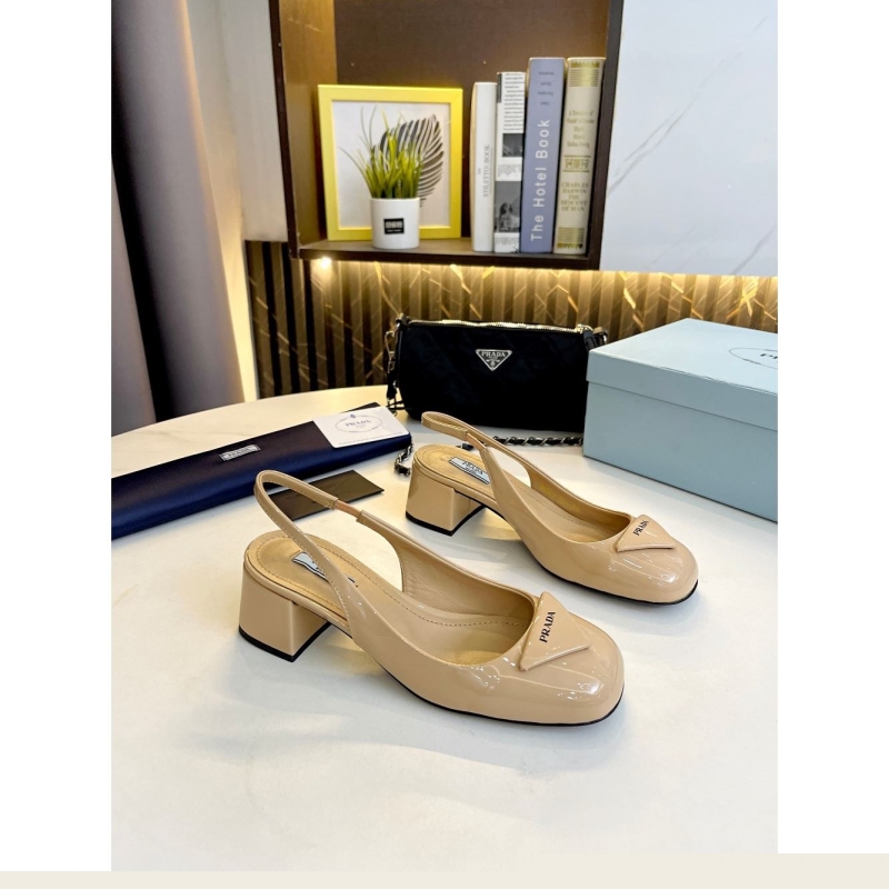 Pra*a slippers